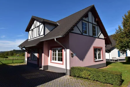 Ferienhaus kaufen Holland 043 - Haus kaufen in Cochem - Schönes Ferienhaus am Golfplatz in Cochem. (1566)