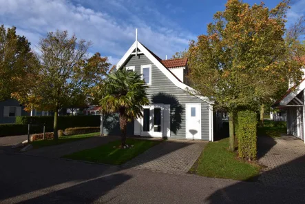 Ferienhaus Holland kaufen 002 - Haus kaufen in Bruinisse - Haus kaufen Zeeland am Grevelingenmeer (1994)