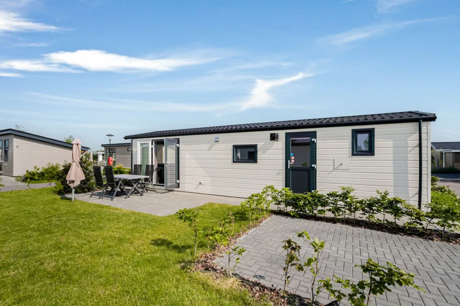 Ferienhaus Holland kaufen 003 - Haus kaufen in Berkhout - Ultimative Erholung im Ferienpark Westerkogge (2483)