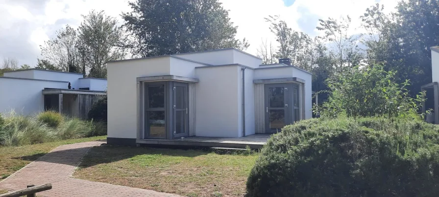 Ferienhaus Holland kaufen 051 - Haus kaufen in Ouddorp - Luxuriöse freistehende Villa, auf groß Grundstück mit Ruhe und Privatsphäre in Strandnähe! (2741)