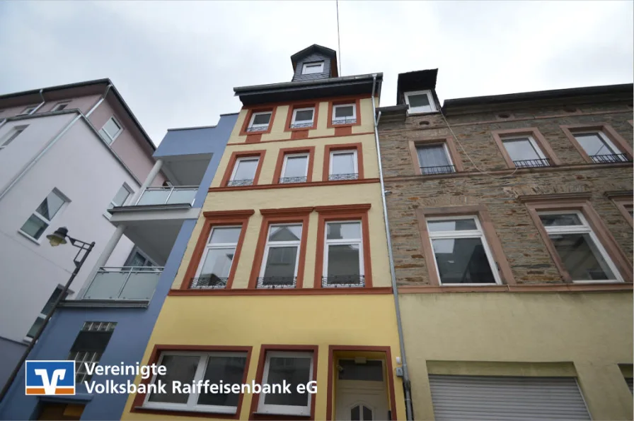 Straßenansicht - Haus kaufen in Traben-Trarbach-Trarbach - Altes Haus in neuem Glanz