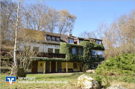 Landhaus Vorderseite - Haus kaufen in Morbach-Merscheid - Natur pur mit 15 ha Land