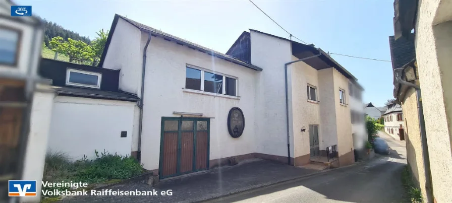 Bild1 - Haus kaufen in Burg (Mosel) - Am Rande der Weinberge - Ihr neues Zuhause mit Platz und mehr....