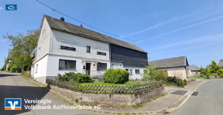 Bild1 - Haus kaufen in Peterswald-Löffelscheid-Löffelscheid - Ihr neues Projekt mit Platz für Familie, Hobby, und Co.