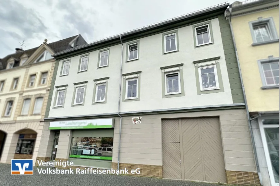 Außenansicht - Haus kaufen in Kirchberg (Hunsrück) - Attraktive Kapitalanlage in zentraler Lage von Kirchberg!