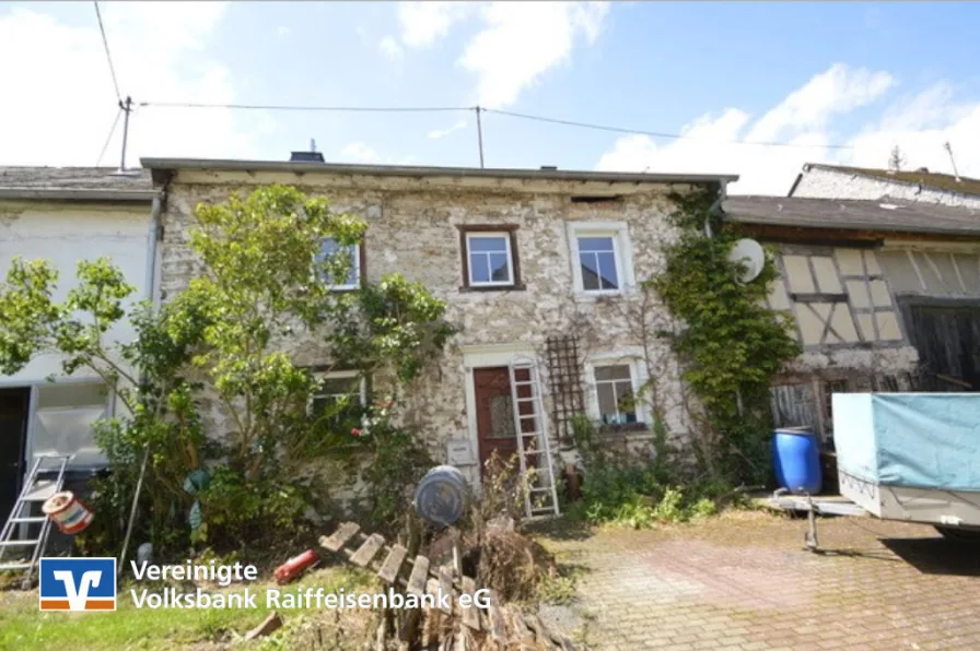 Straßenansicht - Haus kaufen in Berglicht - Bauernhaus mit Charme