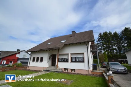 Frontansicht - Haus kaufen in Morbach-Bischofsdhron - Ein Haus, dass Ihnen viele Möglichkeiten bietet