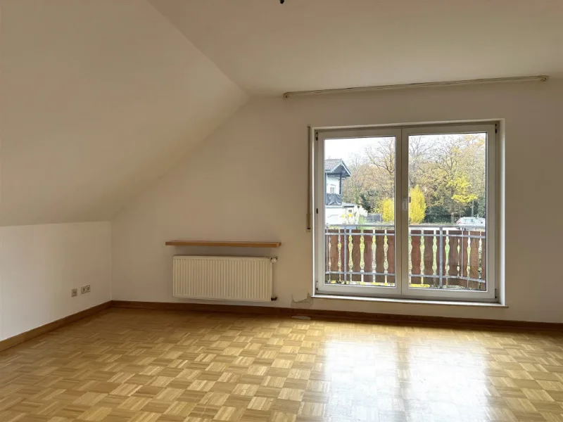 Schlafzimmer 1 mit Balkon