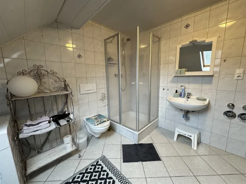 Badezimmer DG