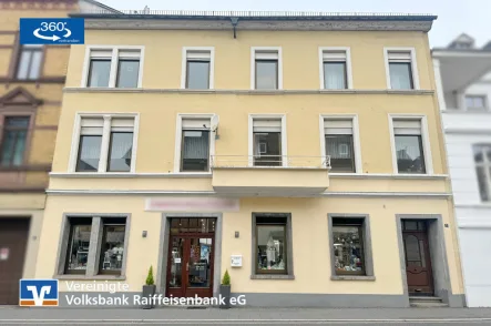 Immobilien-Angebot in Bernkastel-Kues - Zinshaus/Renditeobjekt kaufen in Bernkastel-Kues-Kues - Stattliches Wohn- und Geschäftshaus in exponierter Lage