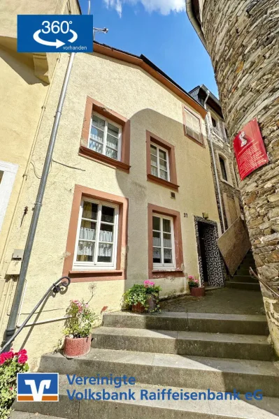 Immobilien-Angebot in Bernkastel - Haus kaufen in Bernkastel-Kues-Bernkastel - Altstadthaus im "Dornröschenschlaf" mit großem Potential