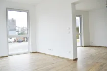 Wohnzimmer mit Blick ins Esszimmer