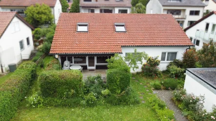 Ansicht - Haus kaufen in Schwäbisch Gmünd - Zauberhafter Garten wartet auf neue Eigentümer!