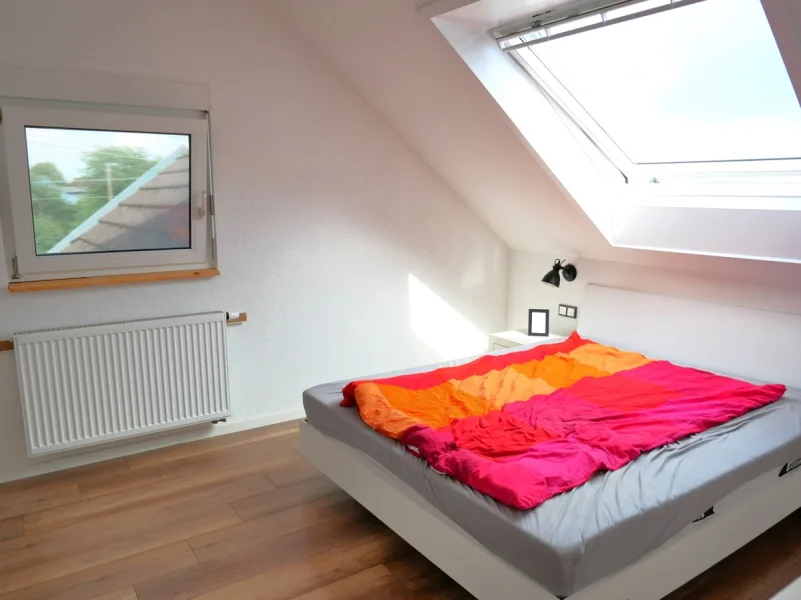 Schlafzimmer DG