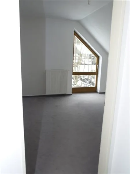 DG2 Schlafzimmer 2 - Zinshaus/Renditeobjekt kaufen in Westerburg - Vermietete, gepflegte, moderne und lichtdurchflutete Wohnanlage mit 452 m² Wohnfläche auf 1142 m² Grundstück