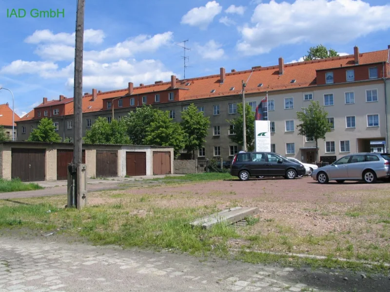  - Zinshaus/Renditeobjekt kaufen in Bitterfeld - Mehrfamilienhäuser + zusätzliches Grundstück