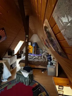 Schlafzimmer DG - Haus kaufen in Rottenburg am Neckar / Seebronn - Moderne Gemütlichkeit im Tiny House: Offener Kamin, Fußbodenheizung und dreifach isolierte Fenster für höchsten Komfort