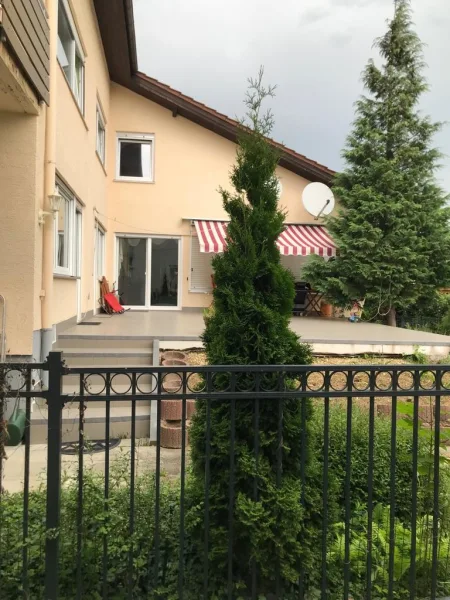  - Wohnung mieten in Ulm / Lehr - Große helle Wohnung mit Balkon auch WG geeignet.