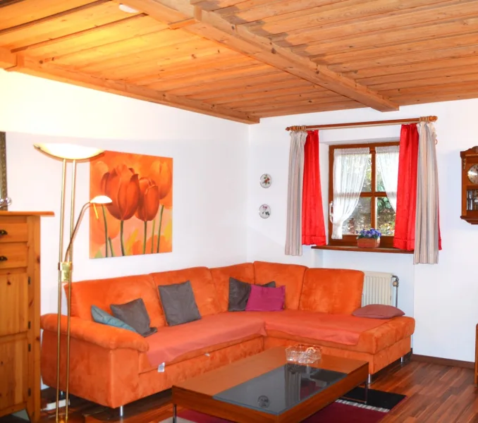  - Wohnung kaufen in Hauzenberg / Raßreuth - Schöne, barrierefreie, möblierte 2-Zimmer-Ferienwohnung mit Hallenbad, Außenpool und Sauna
