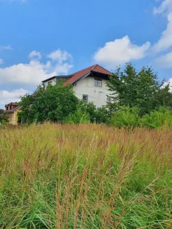  - Grundstück kaufen in Fridolfing - Großes sonniges zentral gelegenes Grundstück mit Altbestand oder Neubau zu verkaufen.