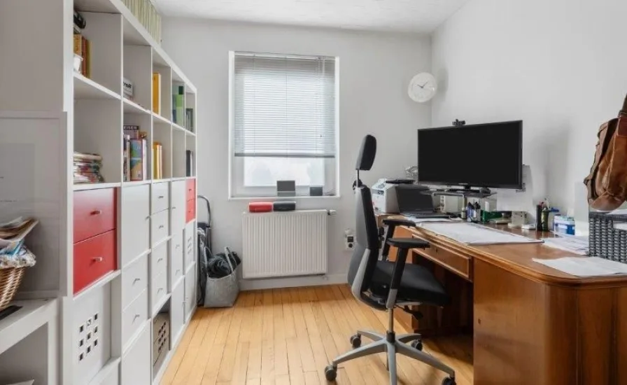 Büro oder Kinderzimmer