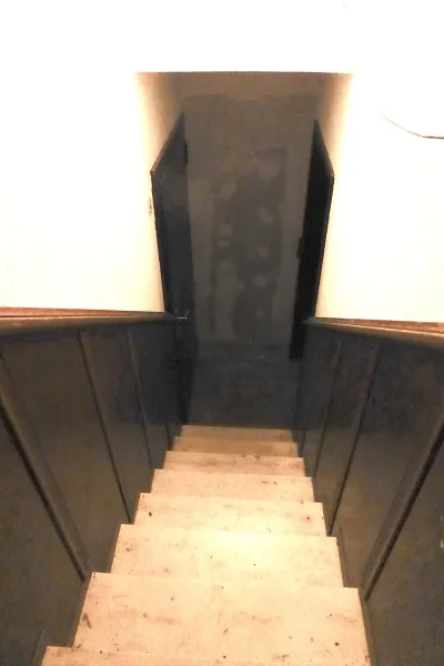 Treppe in den Keller