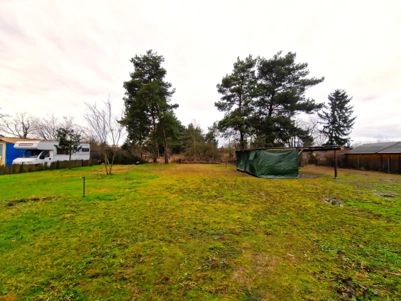  - Grundstück kaufen in Oberkrämer / Bötzow - Oberkrämer - BötzowWer zuerst kauft, baut zuerst !Erschlossenes ca. 5800 m² großes Grundstück, mit ca. 2000m² Baufläche.