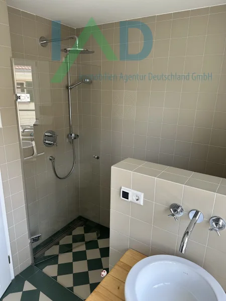 Bad mit Dusche