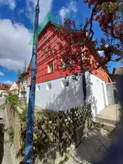 Hausansicht - Haus kaufen in Hildrizhausen - Wohntraum auf dem Land: Geräumiges Bauernhaus mit Scheune und Garten