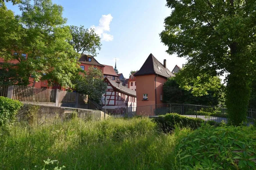 Außenbereich im Sommer