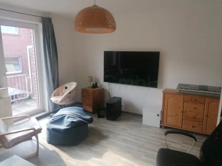 Wohnzimmer - Wohnung kaufen in Leer (Ostfriesland) - ZentrumsnaheEigentumswohnung 80 m² ICE-Bahnhof als Drehkreuz in alle Richtungen