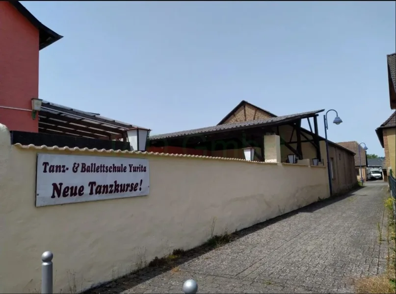 Seitenansicht Tanzschule