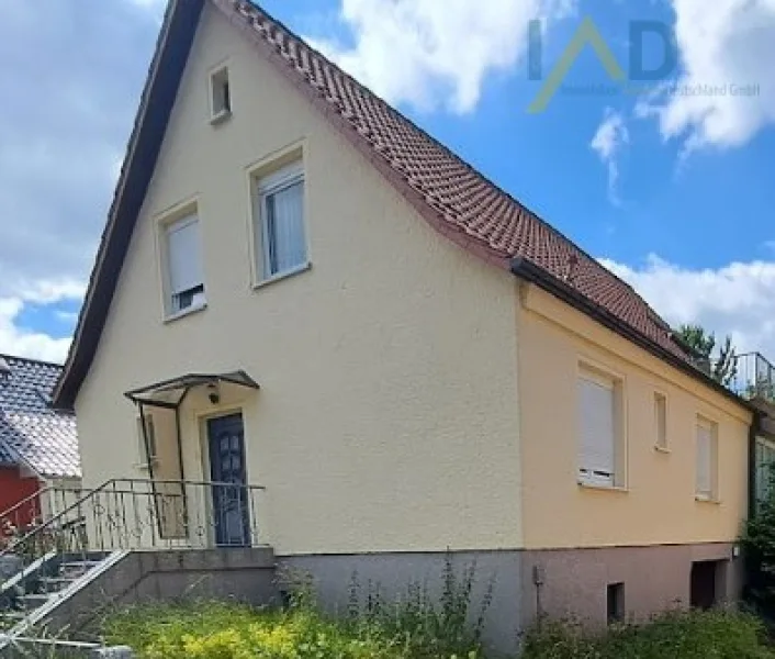 Aufmacher - Haus kaufen in Zinnowitz - Einfamilienhaus mit Einliegerwohnung in ruhiger Nebenstraße. Nur wenige Meter von Strand und Zentrum entfernt.