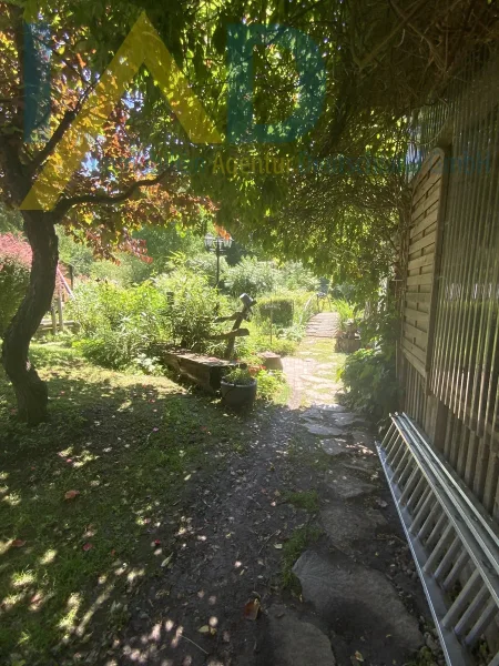 Blockhaus - Grundstück kaufen in Adlkofen / Deutenkofen - FREIZEITGRUNDSTÜCK - KLEINTIERHALTUNG - BLOCKHÜTTE