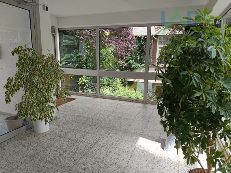  - Wohnung kaufen in Bad Münster am Stein-Ebernburg - Schickes Single-Appartement mit super Ausblick - als Kapitalanlage