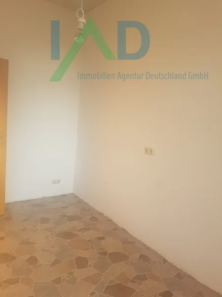 2 Zimmer Wohnung EG