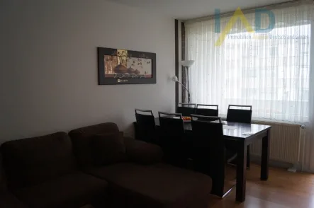 Wohnzimmer - Wohnung kaufen in Herne - Helle 4 Zimmer Whg. mit Balkon