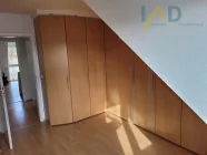 Ankleidezimmer mit Einbauschrank