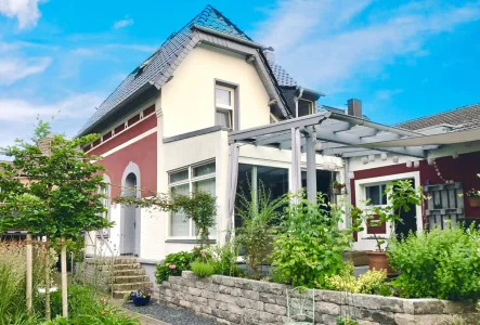  - Haus kaufen in Kempen - Ihr neues Traumhaus:  Jugendstil-Villa mit Pool in Kempen-St. Hubert