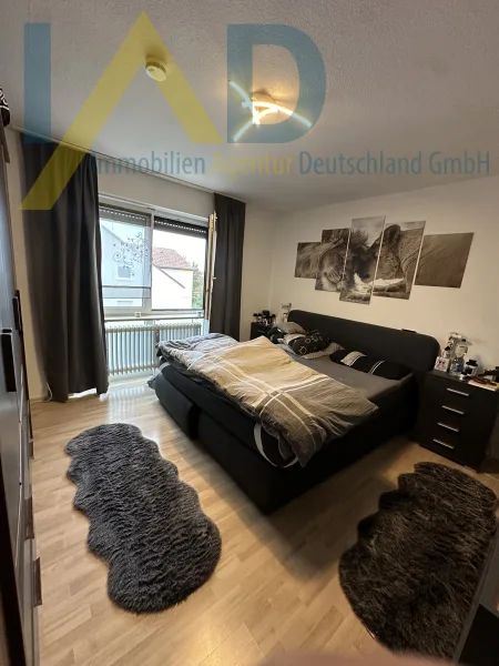  - Wohnung kaufen in Königsbrunn - Lichtdurchflutete Dachgeschosswohnung mit großzügigem Raumgefühl!