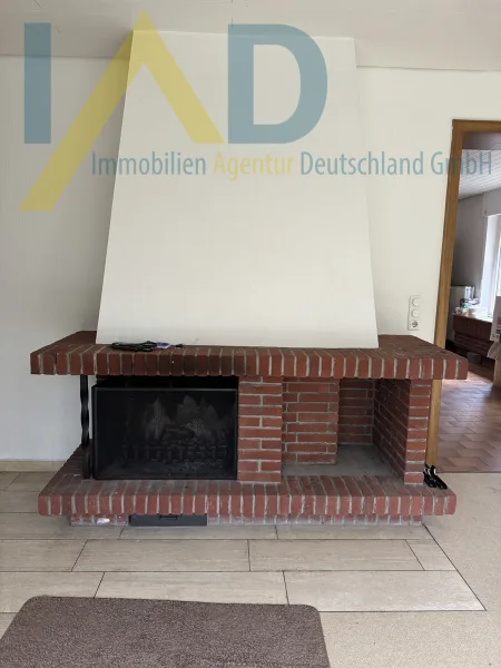 Offener Kamin - Haus kaufen in Nienburg (Weser) - 3-Familien-/Mehrgenerationenhaus mit Ausbaupotential in bevorzugter Lage