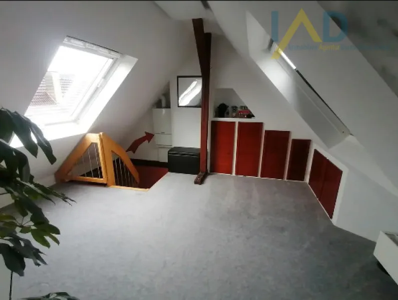 Wohnraum oben - Wohnung kaufen in Wuppertal - 42 m² Dachgeschosswohnung + 30 m² ausgebauten Dachgeschoss