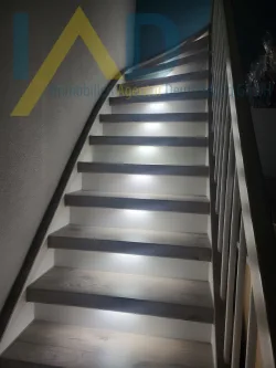 Treppe zum OG - Haus kaufen in Drochtersen - Schönes energieeffizientes EFH in der Nähe vom Krautsander Elbstrand/Drochtersen/Ldks. Stade