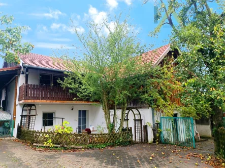  - Haus kaufen in Rotthalmünster / Asbach - Ein kleines landwirtschaftliches Anwesen ("Sacherl") in frequentierter Lage