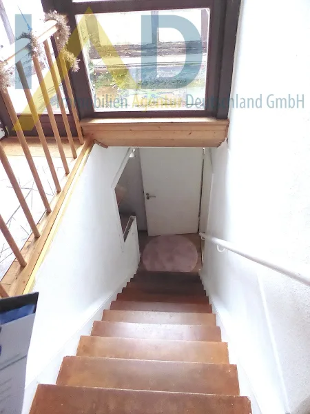 Treppe ins DG hintere Wohnung