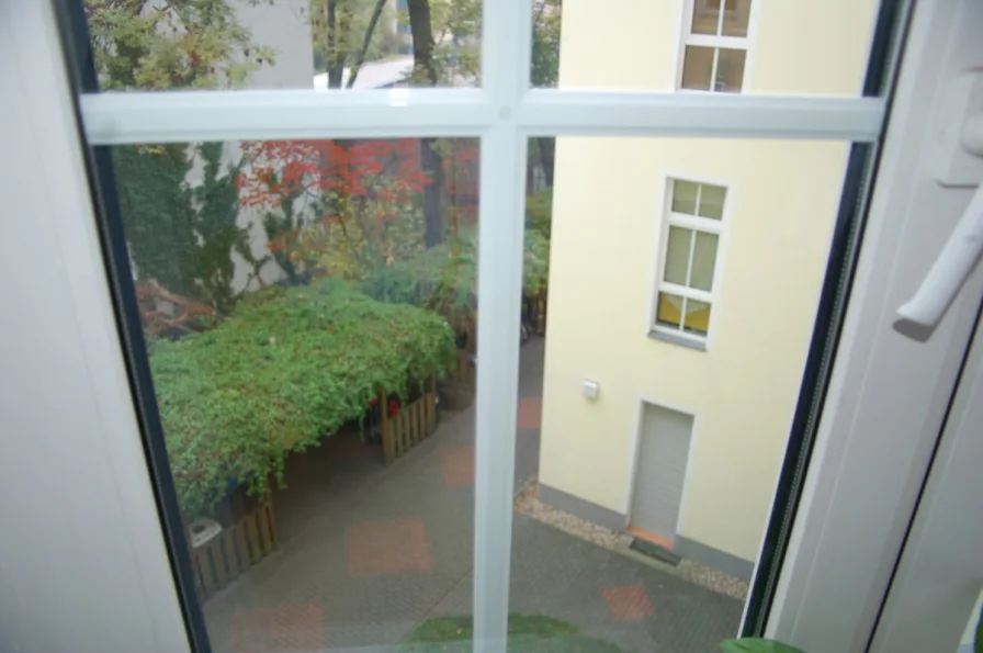 Hofblick - Wohnung kaufen in Berlin - Im Prenzlauer Berg - Pankow Süd - Berlin Ruhige exquisite 2-Zimmerwohnung  sucht Whg. neuen EigentümerKapitalanleger oder zum Eigenbedarf !