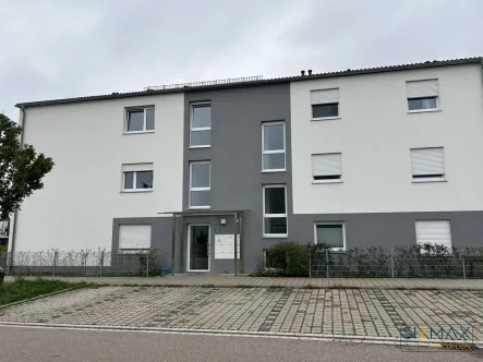 Hauseingang - Wohnung kaufen in Baar-Ebenhausen - 3-Zimmer-Wohnung in Bestlage