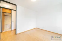 Schlafzimmer gegenüber vom Badezimmer