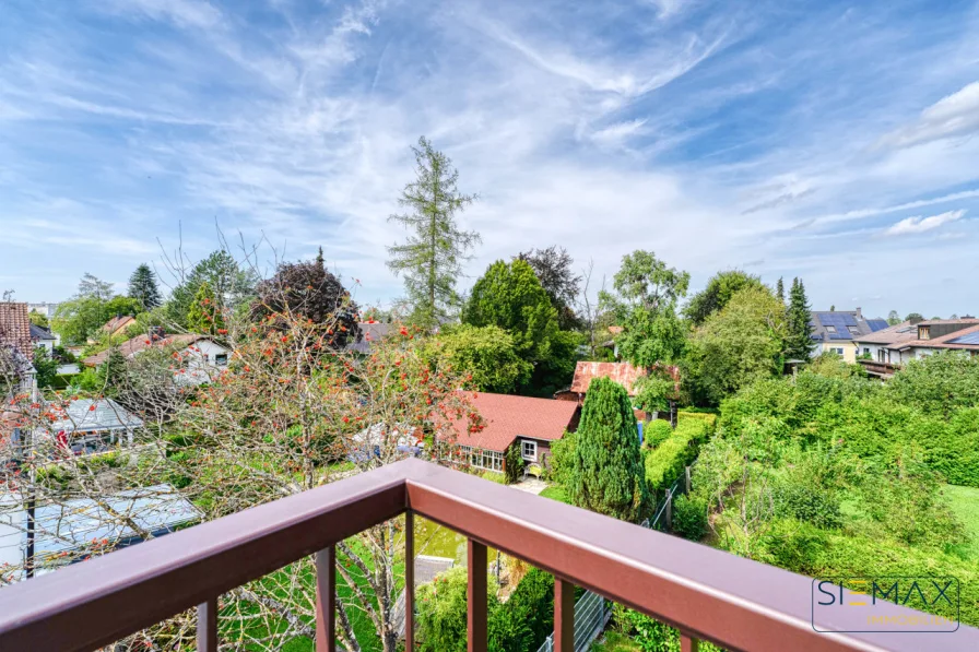 Ausblick auf die Umgebung - Wohnung kaufen in München / Großhadern - Luxus grüßt Sonnentraum** NEUBAU Penthouse mit Aussicht **