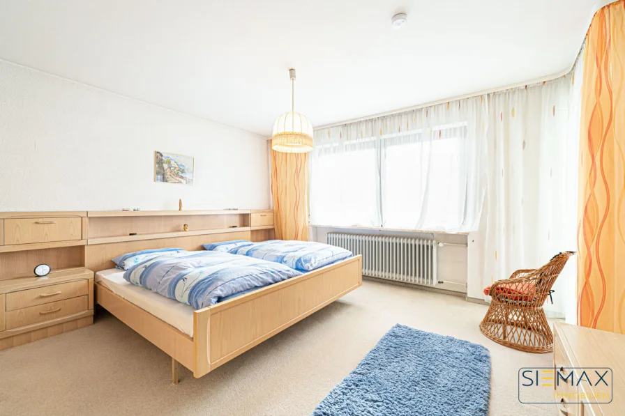 3. Schlafzimmer mit Balkonzugang